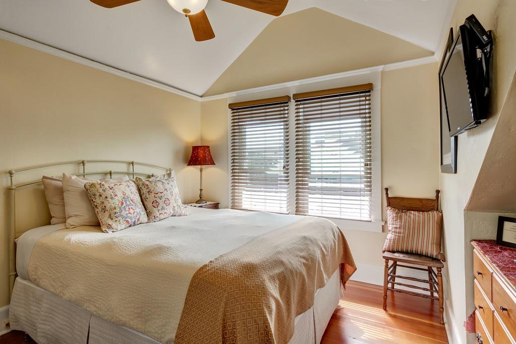 Hillcrest House Bed & Breakfast Сан Диего Екстериор снимка