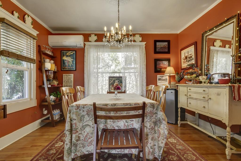 Hillcrest House Bed & Breakfast Сан Диего Екстериор снимка