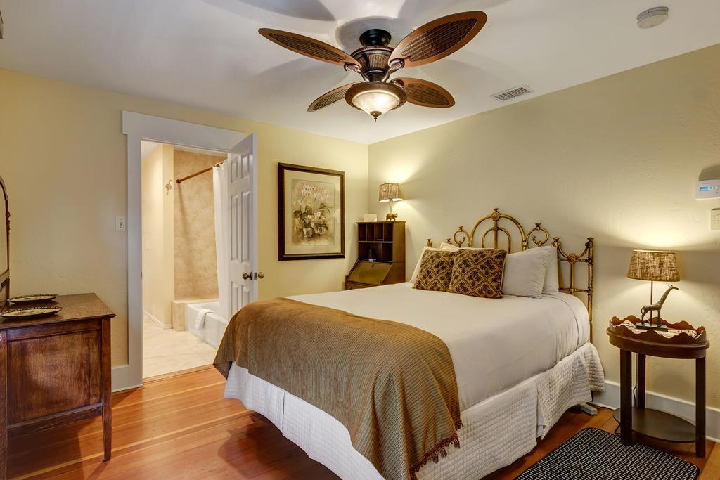 Hillcrest House Bed & Breakfast Сан Диего Екстериор снимка